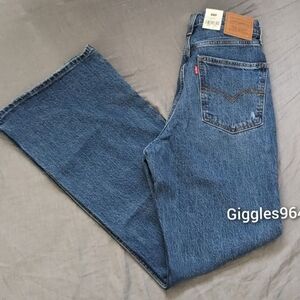 Levi's 70s High Rise Flare Jeans in Take it Out